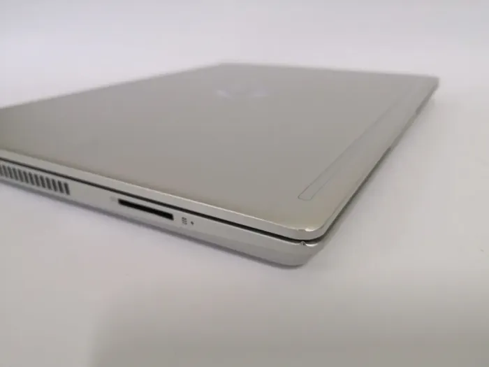 Ультрабук Б-класс HP ProBook 430 G6 / 13.3" TN / Core i3-8145U (2(4) ядра по 2.1-3.9 GHz) / 8GB DDR4 / 128GB SSD / UHD Graphics / WebCam б/в - зображення 8