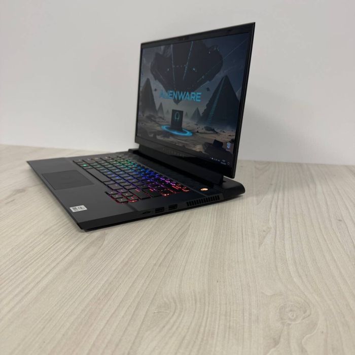 Ігровий ноутбук Dell Alienware m15 R4 / 15.6" (1920x1080) IPS / Intel Core i7-10870H (8 (16) ядер по 2.2 - 5.0 GHz) / 16 GB DDR4 / 512 GB SSD NVMe / nVidia GeForce RTX 3070, 8 GB GDDR6, 256-bit / WebCam б/в - зображення 5