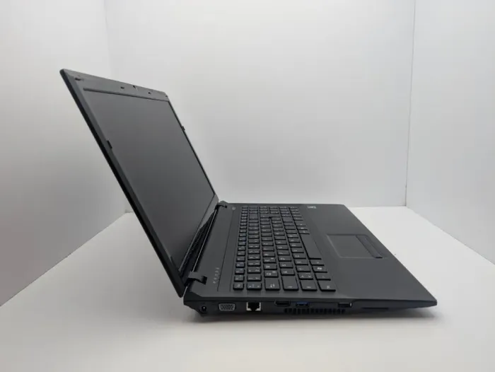 Ноутбук Terra Mobile 1528 / 15.6" (1366x768) TN / Intel Pentium B940 (2 ядра по 2.0 GHz) / 6 GB DDR3 / 320 GB HDD / Intel HD Graphics / WebCam б/в - зображення 6