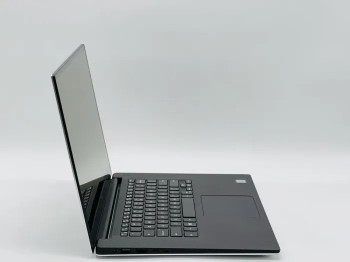 Мобільна робоча станція Dell Precision 5530 / 15.6" (3840x2160) IPS / Intel Core i7-8850H (6 (12) ядер по 2.6 - 4.3 GHz) / 16 GB DDR4 / 240 GB SSD / nVidia Quadro P1000, 4 GB GDDR5, 128-bit / WebCam б/в - зображення 3