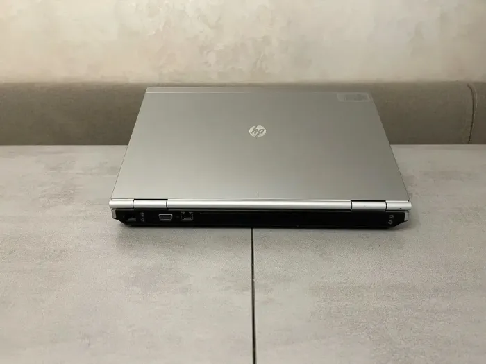 Ноутбук HP EliteBook 8460P / 14" (1366x768) TN / Intel Core i5-2520M (2 (4) ядра по 2.5 - 3.2 GHz) / 8 GB DDR3 / 256 GB SSD / Intel HD Graphics 3000 / DVD-RW / DisplayPort б/в - зображення 7