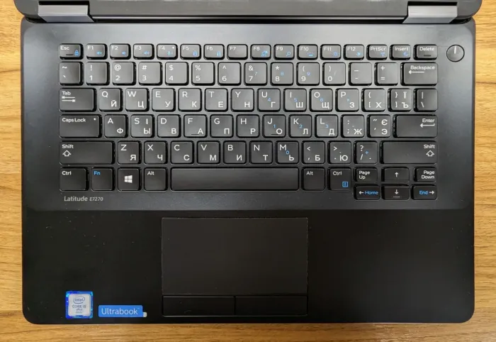 Нетбук Dell Latitude E7270 / 12.5" (1366x768) TN / Intel Core i5-6300U (2 (4) ядра по 2.4 - 3.0 GHz) / 8 GB DDR4 / 256 GB SSD / Intel HD Graphics 520 / WebCam / Windows 10 б/в - зображення 3