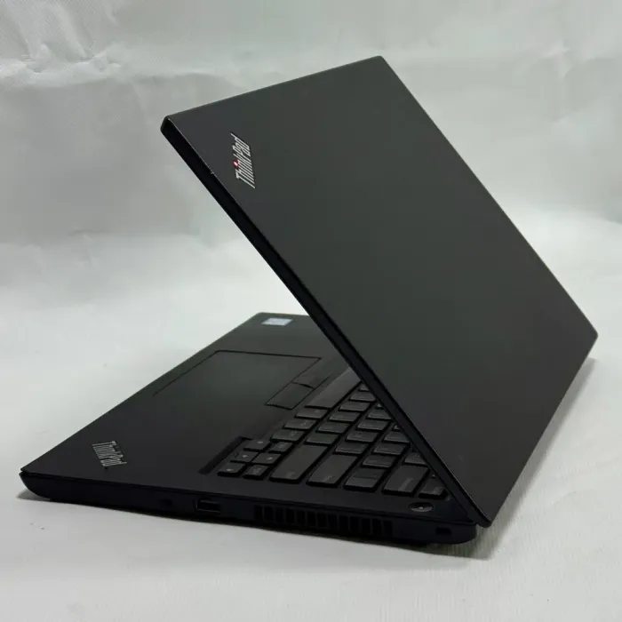 Ультрабук Б-клас Lenovo ThinkPad L480 / 14" (1366x768) TN / Intel Core i5-8350U (4 (8) ядра по 1.7 - 3.6 GHz) / 8 GB DDR4 / 128 GB SSD / Intel UHD Graphics 620 / WebCam / Windows 10 Pro б/в - зображення 11