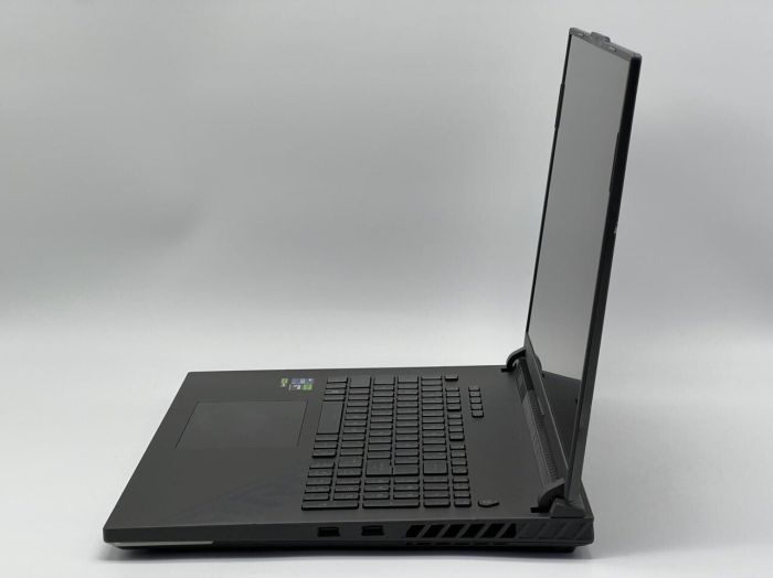 Ігровий ноутбук Б-класу Asus ROG Strix G18 G814JZ-G18 / 18" (2560x1600) IPS / Intel Core i9-13980HX (24 (32) ядра по 2,2 - 5,5 ГГц) / 32 ГБ DDR5 / 2048 ГБ SSD NVMe / nVidia GeForce RTX 4080, 12 ГБ GDDR6, 192-біт / WebCam б/в - зображення 4