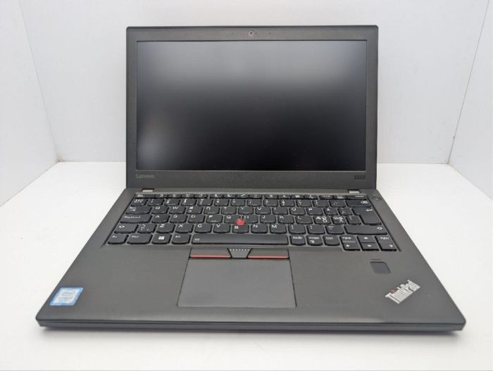 Нетбук Lenovo ThinkPad X270 / 12.5" (1920x1080) IPS / Intel Core i7-7600U (2 (4) ядра по 2.8 - 3.9 GHz) / 8 GB DDR4 / 120 GB SSD / Intel HD Graphics 620 / WebCam б/в - изображение 3