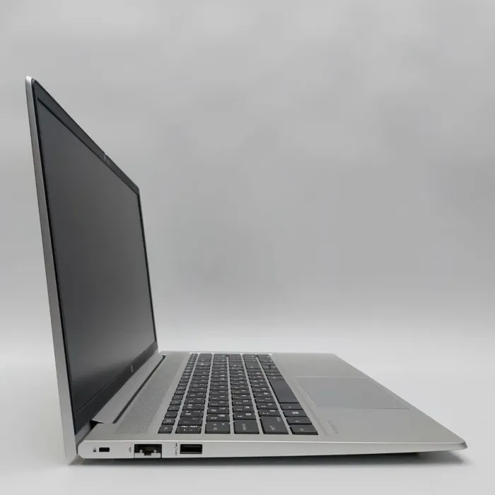 Ультрабук HP ProBook 455 G9 / 15.6" (1920x1080) IPS / AMD Ryzen 5 5625U (6 (12) ядер по 2.3 - 4.3 GHz) / 16 GB DDR4 / 512 GB SSD M.2 NVMe / AMD Radeon Vega 7 Graphics / WebCam б/в - зображення 5