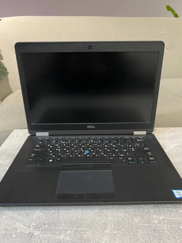 Ультрабук Dell Latitude E5470 / 14" (1920x1080) TN / Intel Core i5-6300HQ (4 ядра по 2.3 - 3.2 GHz) / 8 GB DDR4 / 256 GB SSD / Intel HD Graphics 530 / WebCam / Win 10 б/в - зображення 2
