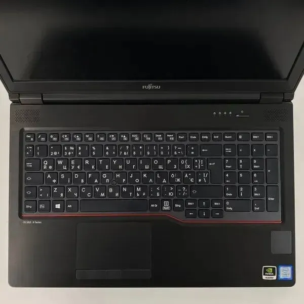 Мобільна робоча станція Б-клас Fujitsu Celsius H780 / 15.6" (1920x1080) IPS / Intel Core i7-8750H (6 (12) ядер по 2.2 - 4.1 GHz) / 16 GB DDR4 / 512 GB SSD / nVidia Quadro P600, 4 GB GDDR5, 128-bit / WebCam / HDMI б/в - зображення 4