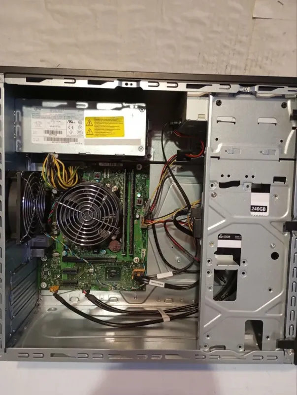 ПК Б-клас Fujitsu ESPRIMO P410 E85+ Tower / Intel Core i5-3450 (4 ядра по 3.1 - 3.5 GHz) / 8 GB DDR3 / 240 GB SSD / Intel HD Graphics 2500 / DVD-RW б/в - зображення 5