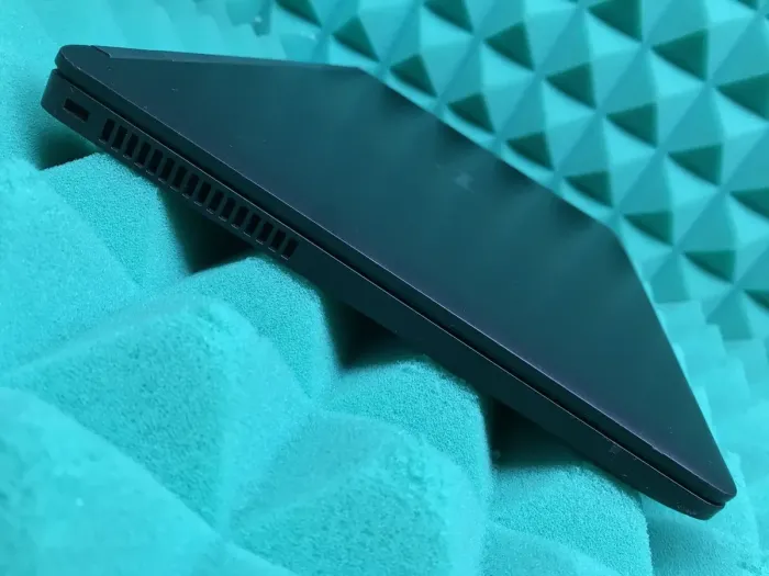 Нетбук Dell Latitude 12 E7270 / 12.5" (1366x768) TN / Intel Core i5-6300U (2 (4) ядра по 2.4 - 3.0 GHz) / 8 GB DDR4 / 128 GB SSD / Intel HD Graphics 520 / WebCam / HDMI / miniDP / Windows 10 б/в - зображення 7