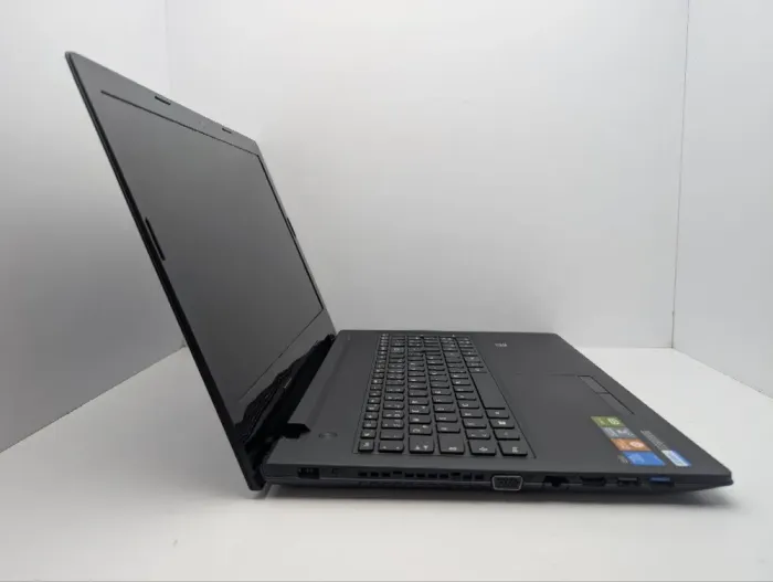 Ноутбук Lenovo G50 / 15.6" (1366x768) TN / Intel Celeron N2830 (2 ядра по 2.16 - 2.41 GHz) / 8 GB DDR3 / 120 GB SSD / Intel HD Graphics / WebCam / DVD-ROM б/в - зображення 4