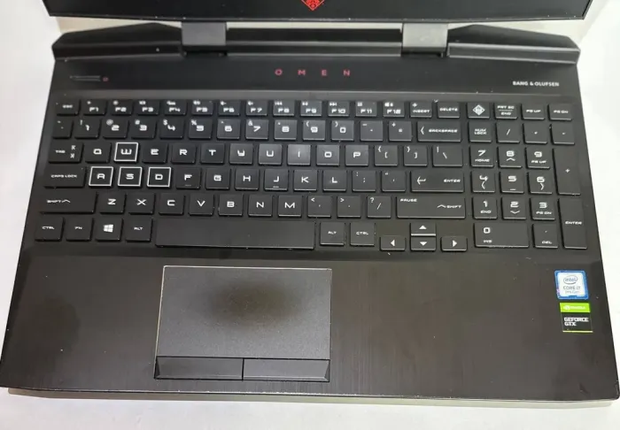 Ігровий ноутбук Б-клас HP Omen 15-dc1057nr / 15.6" (1920x1080) IPS / Intel Core i7-9750H (6 (12) ядер по 2.6 - 4.5 GHz) / 16 GB DDR4 / 256 GB SSD + 500 GB HDD / nVidia GeForce GTX 1650, 4 GB GDDR5, 128-bit / WebCam / Win 11 б/в - зображення 8