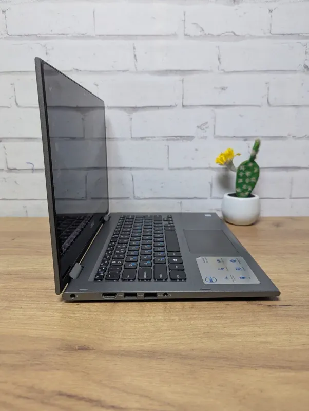 Ультрабук Б-клас Dell Inspiron 13 5000 (P69G) / 13.3" (1920x1080) IPS Touch / Intel Core i5-8250U (4 (8) ядра по 1.6 - 3.4 GHz) / 16 GB DDR4 / 256 GB SSD / Intel UHD Graphics 620 / WebCam б/в - зображення 7