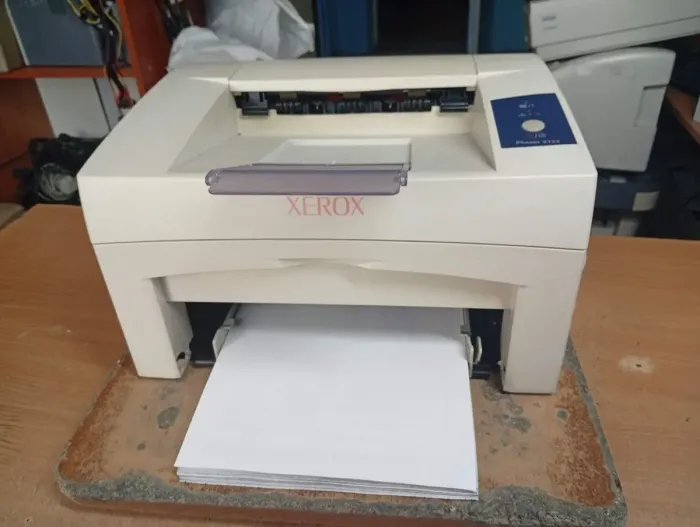 Принтер Б-клас Xerox Phaser 3122 / Лазерний монохромний друк / 1200x600 dpi / A4 / 20 стор/хв / USB 1.1, LPT б/в - зображення 2