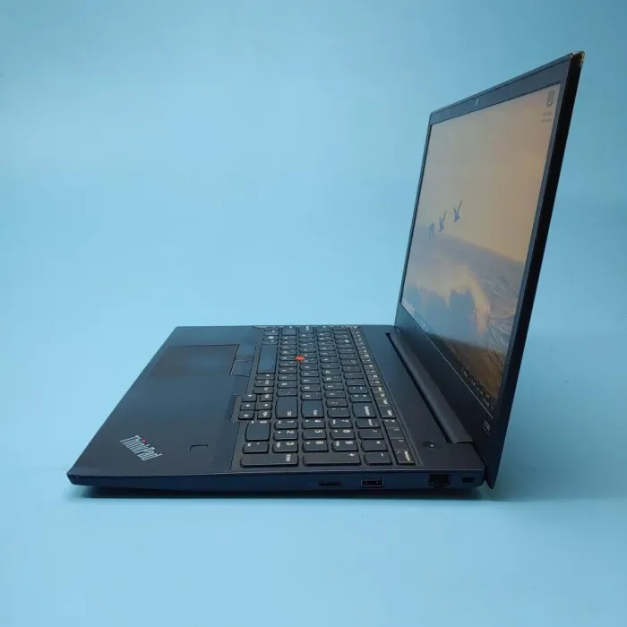 Ноутбук Lenovo ThinkPad E590 / 15.6" (1920x1080) IPS / Intel Core i5-8265U (4 (8) ядра по 1.6 - 3.9 GHz) / 8 GB DDR4 / 512 GB SSD / Intel UHD Graphics 620 / WebCam / Win 10 Pro б/в - зображення 5