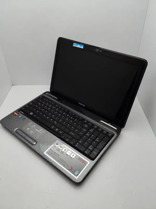 Ноутбук Toshiba Satellite L750 / 15.6" (1366x768) TN / AMD A6-3420M (2 (4) ядра по 1.5 - 2.4 GHz) / 6 GB DDR3 / 750 GB HDD / AMD Radeon HD 6520G Graphics / WebCam б/в - зображення 4
