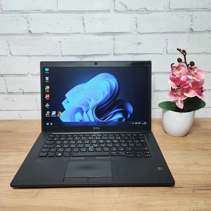 Ультрабук Dell Latitude 7480 / 14" (1920x1080) TN / Intel Core i5-6300U (2 (4) ядра по 2.4 - 3.0 GHz) / 8 GB DDR4 / 128 GB SSD / Intel HD Graphics 520 / WebCam б/в - зображення 2