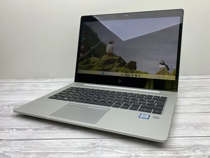 Ультрабук Б-клас HP EliteBook 830 G6 / 13.3" (1920x1080) IPS Touch / Intel Core i5-8365U (4 (8) ядра по 1.6 - 4.1 GHz) / 8 GB DDR4 / 256 GB SSD / Intel UHD Graphics / WebCam б/в - зображення 3