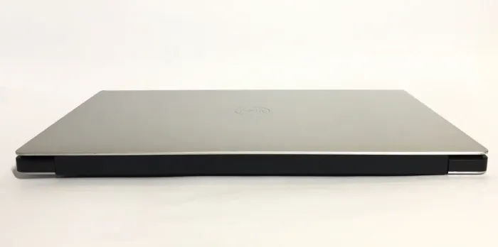 Мобільна робоча станція Dell Precision 5530 / 15,6" (1920x1080) IPS / Intel Core i7-8850H (6 (12) ядер по 2,6 - 4,3 ГГц) / 16 ГБ DDR4 / 512 ГБ SSD / nVidia Quadro P1000, 4 ГБ GDDR5, 128-біт / WebCam / Win 11 Pro б/в - зображення 3