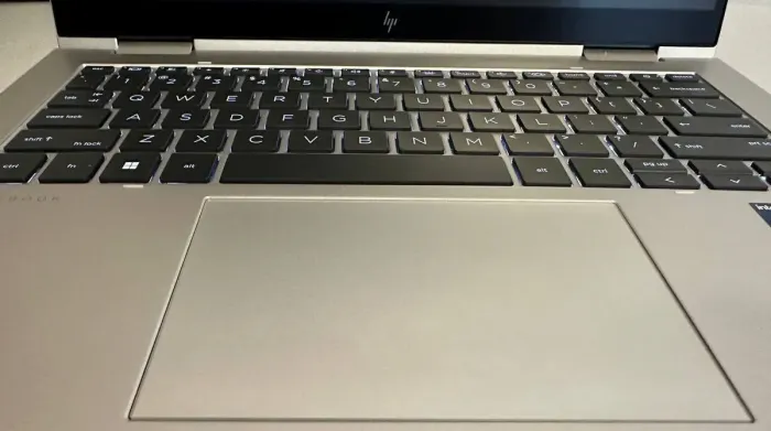 Ультрабук HP EliteBook x360 1040 G9 / 14" (1920x1080) IPS Touch / Intel Core i5-1245U (10 (12) ядер по 1.2 - 4.4 GHz) / 16 GB DDR4 / 512 GB SSD / Intel Iris Xe Graphics / WebCam б/в - зображення 9