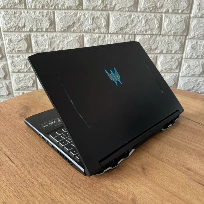 Ігровий ноутбук Acer Predator Helios 300 PH315-53 / 15.6" (1920x1080) IPS / Intel Core i7-10750H (6 (12) ядер по 2.6 - 4.8 GHz) / 16 GB DDR4 / 512 GB SSD / nVidia GeForce RTX 2060, 6 GB GDDR6, 192-bit / WebCam б/в - зображення 6