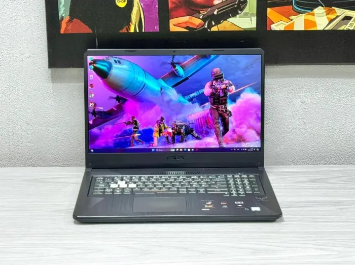 Ігровий ноутбук Asus TUF Gaming FX705G / 17.3" (1920x1080) IPS / Intel Core i5-8300H (4 (8) ядра по 2.3 - 4.0 GHz) / 16 GB DDR4 / 512 GB SSD M.2 / nVidia GeForce GTX 1060, 6 GB GDDR5, 192-bit / WebCam / Win 11 б/в - зображення 2