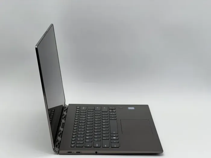 Ультрабук Lenovo Yoga 920-13IKB / 13.9" (1920x1080) IPS Touch / Intel Core i7-8550U (4 (8) ядра по 1.8 - 4.0 GHz) / 8 GB DDR4 / 240 GB SSD / Intel UHD Graphics 620 / WebCam б/в - зображення 4