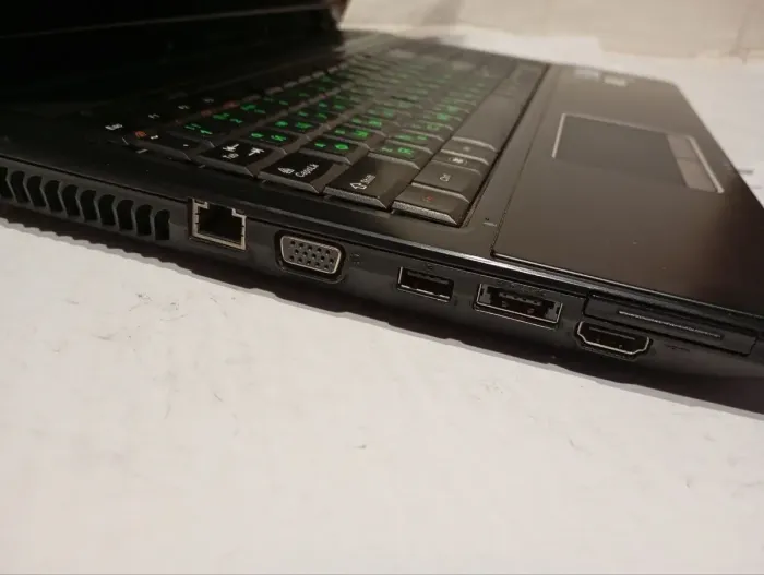 Ноутбук Б-клас Lenovo IdeaPad G560 / 15.6" (1366x768) TN / Intel Pentium P6100 (2 ядра по 2.0 GHz) / 4 GB DDR3 / 500 GB HDD / nVidia GeForce 310M, 512 MB GDDR3, 64-bit / WebCam / DVD-ROM б/в - зображення 5