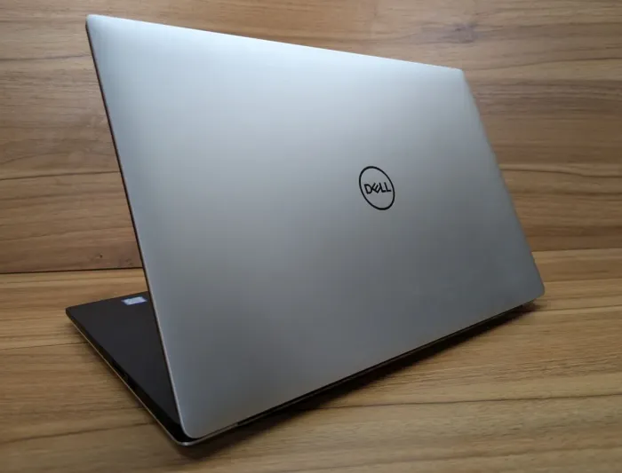 Ігровий ноутбук Dell XPS 15 7590 / 15.6" (1920x1080) IPS / Intel Core i7-9750H (6 (12) ядер по 2.6 - 4.5 GHz) / 16 GB DDR4 / 512 GB SSD / nVidia GeForce GTX 1650, 4 GB GDDR6, 128-bit / WebCam / Windows 10 б/в - зображення 7