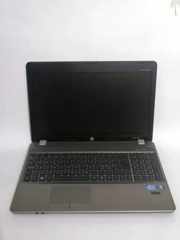 Ноутбук HP ProBook 4530s / 15.6" (1366x768) TN / Intel Core i3-2310M (2 (4) ядра по 2.1 GHz) / 4 GB DDR3 / 320 GB HDD / Intel HD Graphics 3000 / WebCam / DVD-ROM б/в - зображення 2