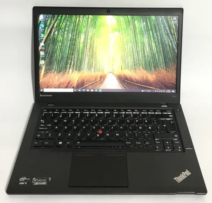 Ультрабук Б-клас Lenovo ThinkPad T431s / 14" (1366x768) TN / Intel Core i5-3337U (2 (4) ядра по 1.8 - 2.7 GHz) / 4 GB DDR3 / 180 GB SSD / Intel HD Graphics 4000 / WebCam б/в - зображення 2