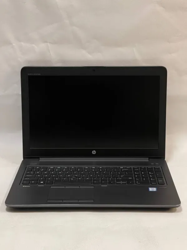 Мобільна робоча станція HP ZBook 15 G3 / 15.6" (1920x1080) TN / Intel Core i7-6820HQ (4 (8) ядра по 2.7 - 3.6 GHz) / 16 GB DDR4 / 512 GB SSD / nVidia Quadro M1000M, 2 GB GDDR5, 128-bit / WebCam / Windows 10 Pro б/в - зображення 3