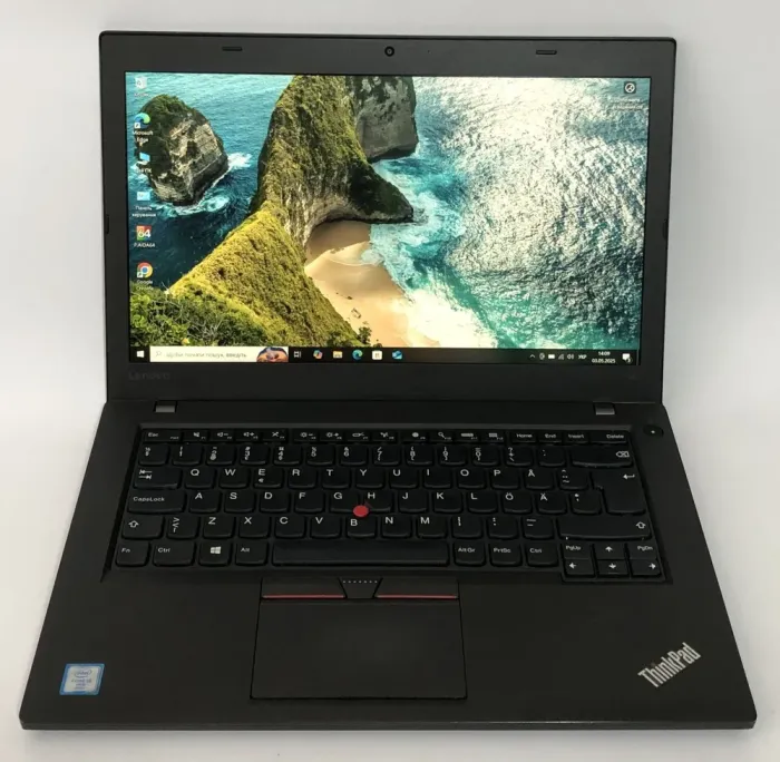 Ноутбук Lenovo ThinkPad T460 / 14" (1920x1080) IPS / Intel Core i5-6300U (2 (4) ядра по 2.4 - 3.0 GHz) / 8 GB DDR3 / 256 GB SSD / Intel HD Graphics 520 / WebCam / Win 10 Pro / Два АКБ б/в - зображення 2