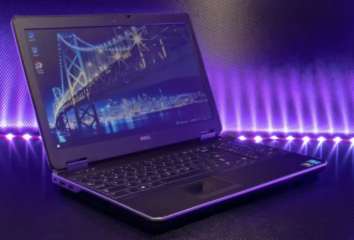 Ноутбук Б-клас Dell Latitude E6540 / 15.6" TN / Core i5-4300M (2 4) ядра по 2.6  .3 Hz) / 4GB DDR3 / 120GB SSD / HD Graphics 4600 / WebCam  б/в - зображення 3