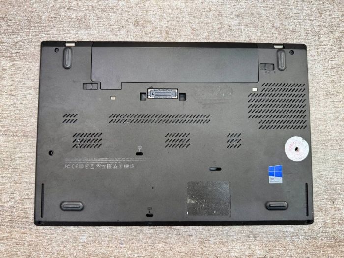 Ноутбук Lenovo ThinkPad T460 / 14" (1366x768) TN / Intel Core i5-6300U (2 (4) ядра по 2.4 - 3.0 GHz) / 8 GB DDR3 / 120 GB SSD / Intel HD Graphics 520 / WebCam / Два АКБ б/в - зображення 9