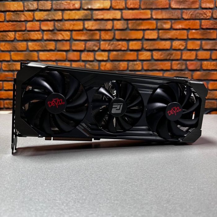 Дискретна відеокарта PowerColor Red Devil Radeon RX 6700 XT, 12 GB GDDR6, 192-bit / 1x HDMI, 3x DisplayPort / (AXRX 6700XT 12GBD6-3DHE/OC) б/в - зображення 2