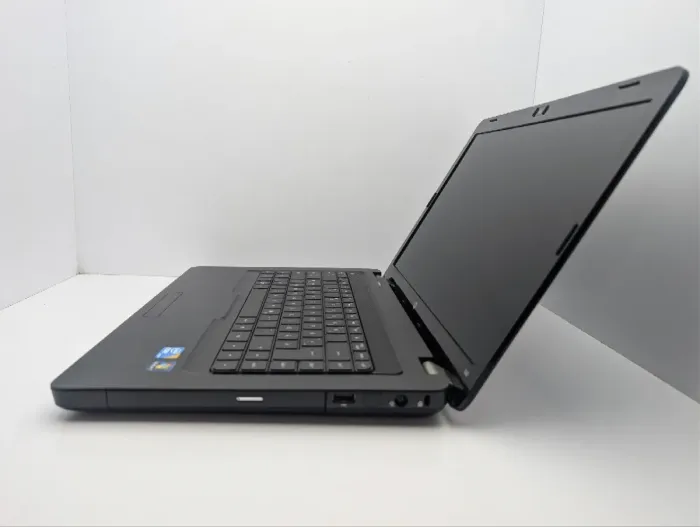 Ноутбук HP G62 / 15.6" (1366x768) TN / Intel Core i3-350M (2 (4) ядра по 2.26 GHz) / 6 GB DDR3 / 200 GB HDD / Intel Graphics / WebCam / DVD-ROM б/в - изображение 5
