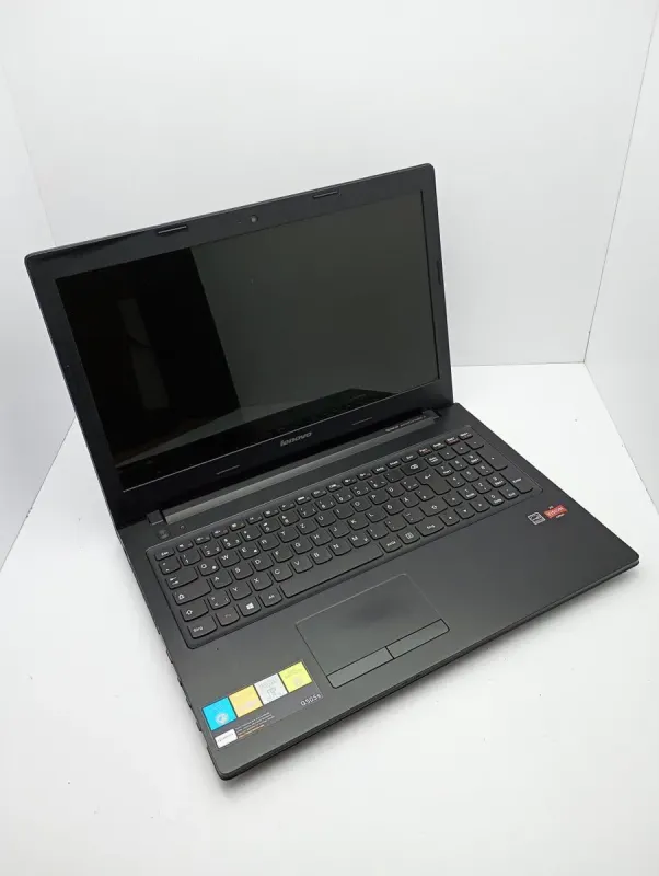 Ноутбук Lenovo G505 / 15.6" (1366x768) TN / AMD A8-4500M (4 ядра по 1.9 - 2.8 GHz) / 6 GB DDR3 / 240 GB SSD / AMD Radeon HD 7640G Graphics / WebCam б/в - зображення 3