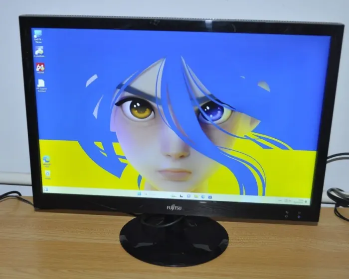 Монітор Б-клас Fujitsu L line SL22W-1/22" (1680x1050) TN/VGA, DVI + Кабелі (VGA або DVI на вибір) та блок живлення б/в - зображення 4