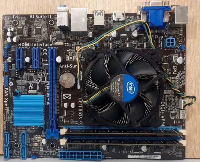 Комплект: Материнська плата Asus H61M-A / LGA1155 / Intel Core i5-3470 (4 ядра по 3.2 - 3.6 GHz) / 16 GB DDR3 / Intel HD Graphics 2500 б/в - зображення 3