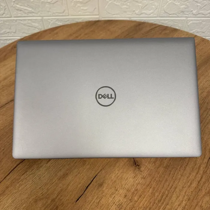 Мобільна робоча станція Dell Precision 3560 / 15.6" (1920x1080) IPS / Intel Core i7-1185G7 (4 (8) ядра по 1.2 - 4.8 GHz) / 16 GB DDR4 / 512 GB SSD / nVidia Quadro T500, 2 GB GDDR6, 64-bit / WebCam б/в - зображення 3