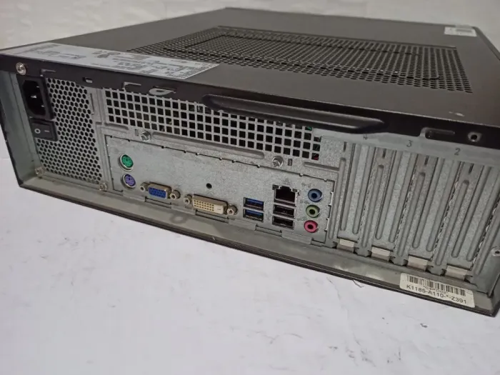 Комплект ПК: Fujitsu Esprimo E420 E85+ SFF / Intel Core i3-4160 (2 (4) ядра по 3.6 GHz) / 8 GB DDR3 / 500 GB HDD / Intel HD Graphics 4400 + Монітор Acer P195HQ / 19" (1366x768) TN / 1x DVI, 1x VGA б/в - зображення 5