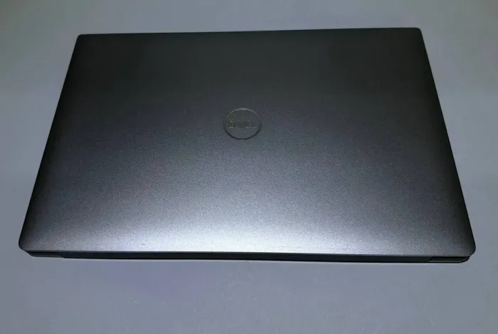 Мобільна робоча станція Dell Precision 5540 / 15.6" (1920x1080) IPS / Intel Core i9-9980HK (8 (16) ядер по 2.4 - 5.0 GHz) / 32 GB DDR4 / 512 GB SSD / nVidia Quadro T2000, 4 GB GDDR5, 128-bit / WebCam б/в - зображення 4