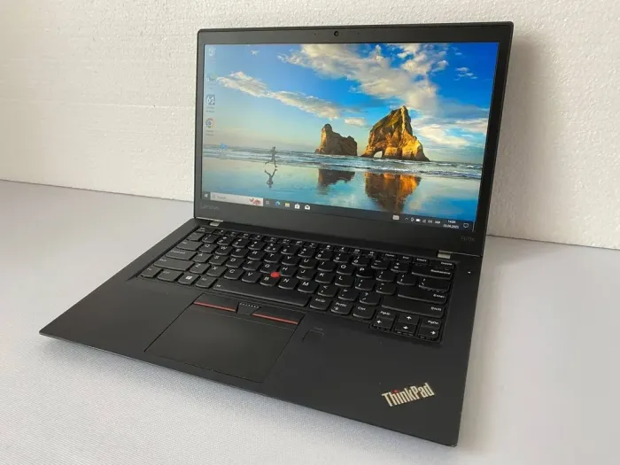Ультрабук Б-клас Lenovo ThinkPad T470s / 14" (1920x1080) TN / Intel Core i5-7200U (2 (4) ядра по 2.5 - 3.1 GHz) / 12 GB DDR4 / 256 GB SSD / Intel HD Graphics 620 / WebCam б/в - зображення 2