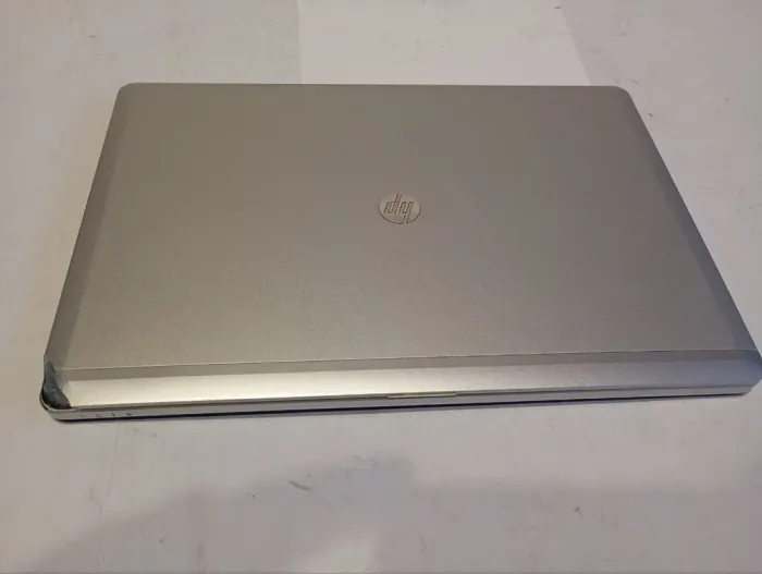 Ультрабук Б-клас HP EliteBook Folio 9480m / 14" (1600x900) TN / Intel Core i5-4310U (2 (4) ядра по 2.0 - 3.0 GHz) / 16 GB DDR3 / 256 GB SSD / Intel HD Graphics 4400 / WebCam б/в - зображення 3