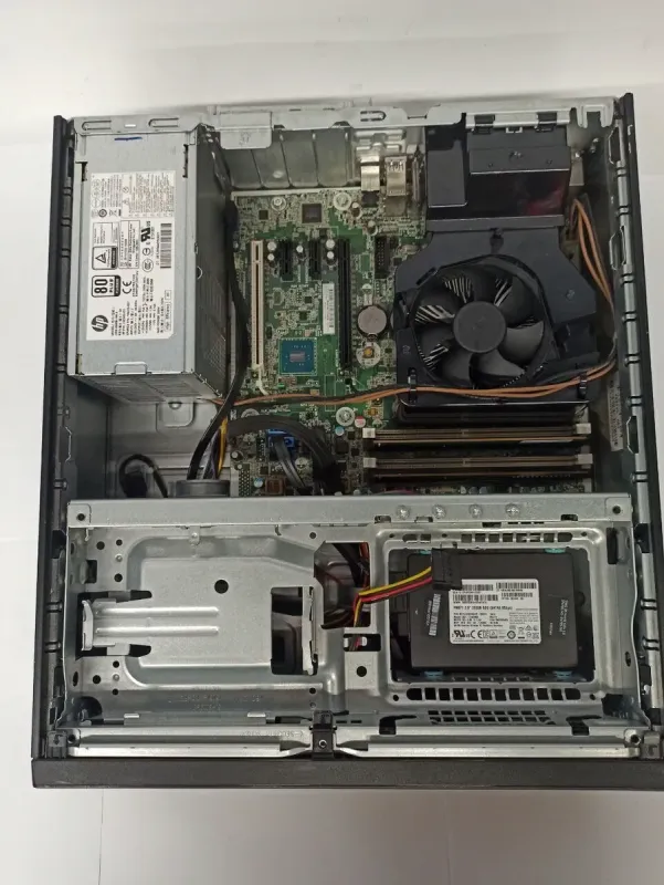 Комп'ютер HP EliteDesk 800 G2 SFF / Intel Core i5-6600 (4 ядра по 3.3 - 3.9 GHz) / 8 GB DDR4 / 256 GB SSD / Intel HD Graphics 530 / USB 3 б/в - зображення 4