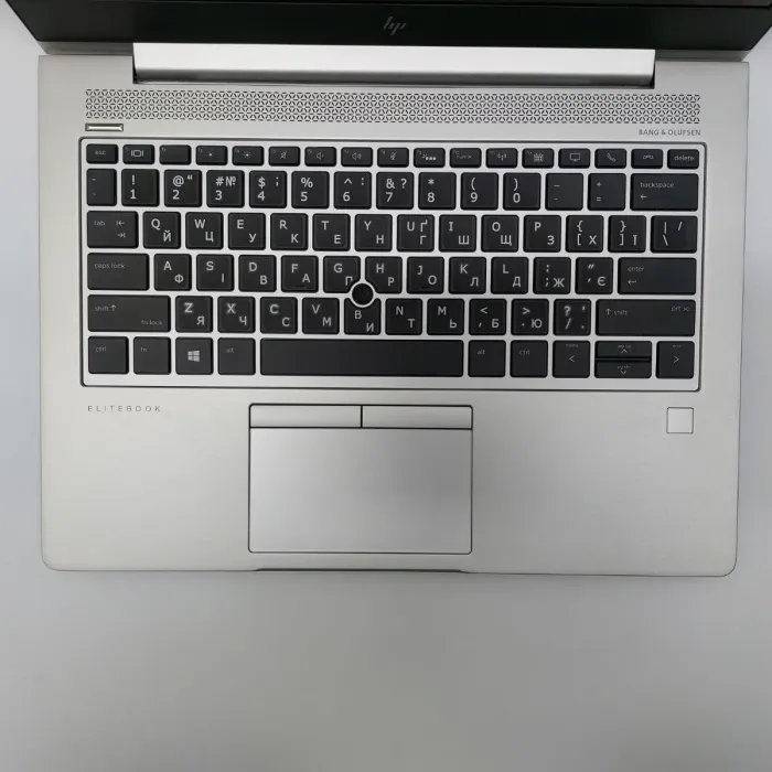 Мобільна робоча станція Б-клас Dell Precision 3550 / 15.6" (1920x1080) IPS / Intel Core i7-10510U (4 (8) ядра по 1.8 - 4.9 GHz) / 16 GB DDR4 / 512 GB SSD / nVidia Quadro P520, 2 GB GDDR5, 64-bit / WebCam б/в - зображення 3