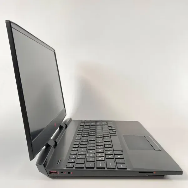 Ігровий ноутбук Б-клас HP Omen 15-dc0030nr / 15.6" (1920x1080) IPS / Intel Core i7-8750H (6 (12) ядер по 2.2 - 4.1 GHz) / 16 GB DDR4 / 512 GB SSD / nVidia GeForce GTX 1060, 6 GB GDDR5, 192-bit / WebCam / HDMI б/в - зображення 4
