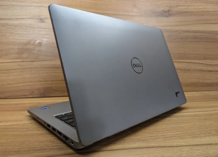 Ультрабук Б-клас Dell Latitude 5420 / 14" (1920x1080) IPS / Intel Core i7-1165G7 (4 (8) ядра по 2.8 - 4.7 GHz) / 16 GB DDR4 / 512 GB SSD / Intel Iris Xe Graphics / WebCam / Windows 10 б/в - зображення 8