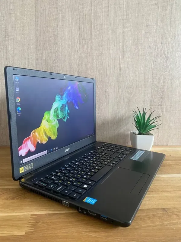 Ноутбук Acer Aspire E1-572 / 15.6" (1920x1080) TN / Intel Croe i5-4200M (2 (4) ядра по 2.5 - 3.1 GHz) / 8 GB DDR3 / 128 GB SSD / Intel HD Graphics 4600 / WebCam / HDMI б/в - зображення 3